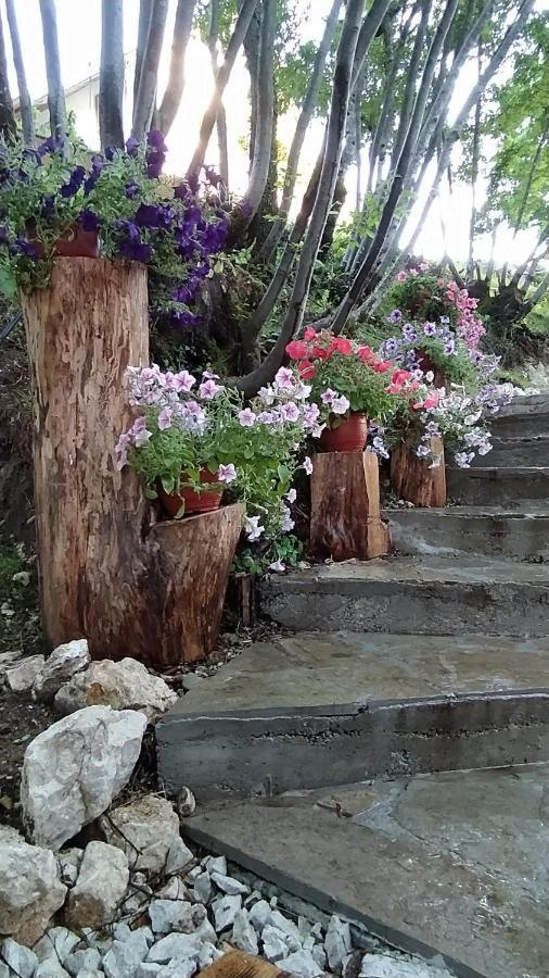 Brvnara Fairy Tale Vila Cetinje Exterior foto